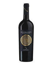 Laden Sie das Bild in den Galerie-Viewer, Weinkeller Hohenbrunn: Weinflasche von der Cantine de Falco mit Primitivo Bocca della Verità  Salento I.G.P.