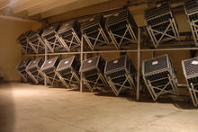 Laden Sie das Bild in den Galerie-Viewer, Weinkeller Hohenbrunn: Rüttelkäfige für Sektflaschen von Muratori