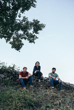 Laden Sie das Bild in den Galerie-Viewer, Croceferro Etna Rosso D.O.C