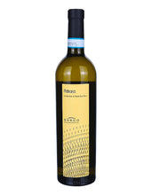 Laden Sie das Bild in den Galerie-Viewer, Weinkeller Hohenbrunn präsentiert vom Weingut Borgo Paglianetto in den Marken den Verdiccio di Matalica"Petara" D.O.C. von vorne