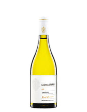 Laden Sie das Bild in den Galerie-Viewer, Der Weinkeller Hohenbrunn präsentiert eine Flasche Monastero Sauvignon Trentino DOC der Fondazione Edmund Mach in San Michele All`adige im Trentino.