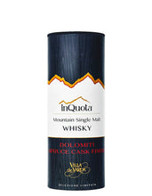 Laden Sie das Bild in den Galerie-Viewer, Der Weinkeller Hohenbrunn präsentiert von der Villa de Varda, einer Destillerie im Trentino, die Verpackung vom "In Quota" Single Mount Whisky.