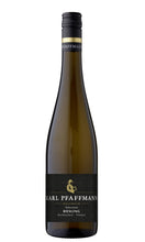 Laden Sie das Bild in den Galerie-Viewer, Weinkeller Hohenbrunn empfiehlt: Weingut Pfaffmann in der Pfalz - Riesling Selection "Kirchenstück" - Q.b.A.