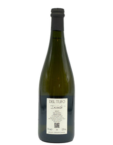 Weinkeller Hohenbrunn: Weinflasche von hinten mit Etikett von Del Tufo aus dem Piemont mit Vino Frizzante "Incanto"