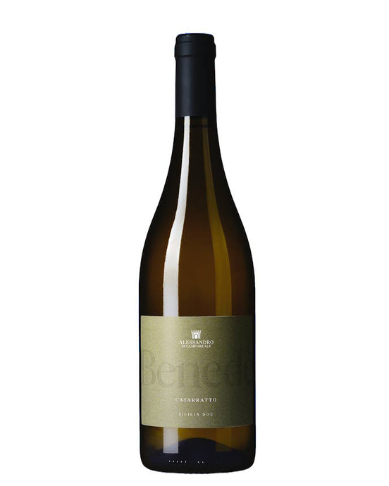 Der Weinkeller Hohenbrunn präsentiert vom Weingut Alessandro di Camporeale aus Sizilien eine Weinflasche von vorne  mit Cataratto Benedè Sicilia DOC