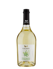 Laden Sie das Bild in den Galerie-Viewer, Weinkeller Hohenbrunn: Weinflasche mit Etikett von Galassi Vini mit Pinot Bianco - Chardonnay Frizzante I.G.T
